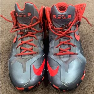 LeBron 11 “wolf grey”